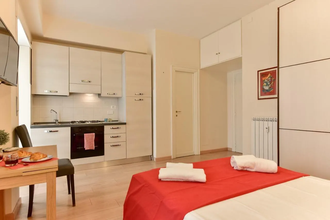 Domus Bella Roma Hotel